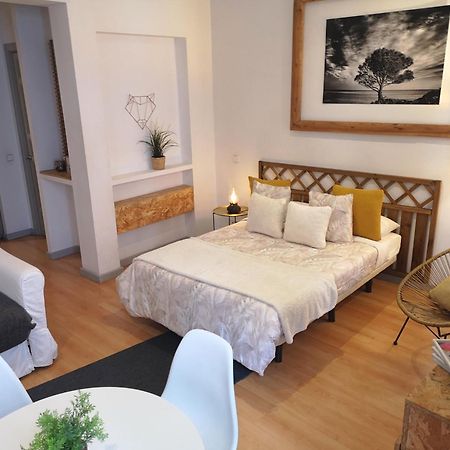Apartamentos Fucar Madrid Bilik gambar
