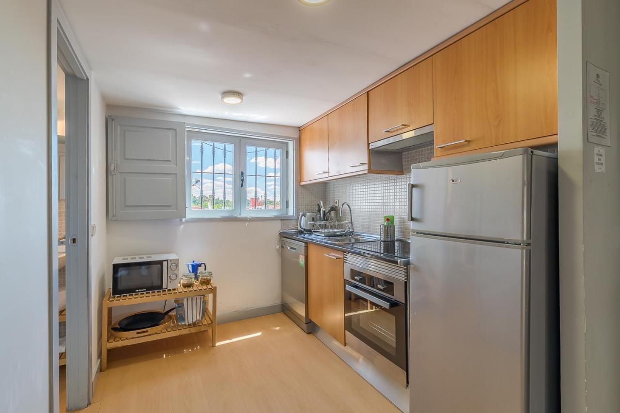 Apartamentos Fucar Madrid Luaran gambar