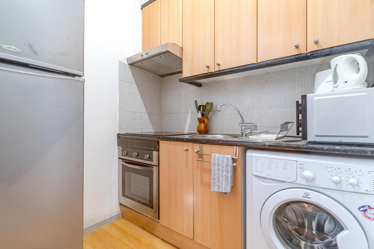 Apartamentos Fucar Madrid Luaran gambar