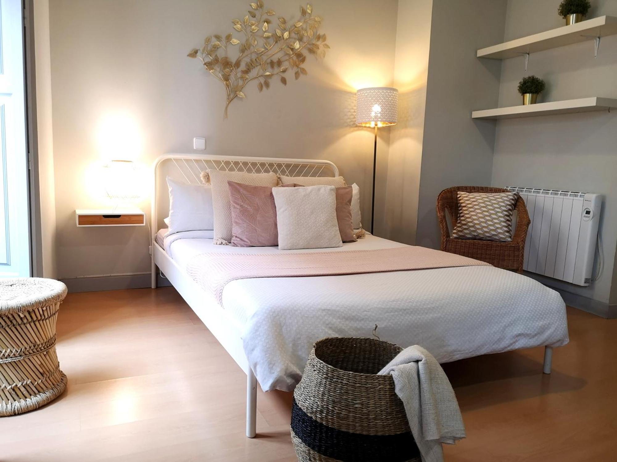 Apartamentos Fucar Madrid Bilik gambar
